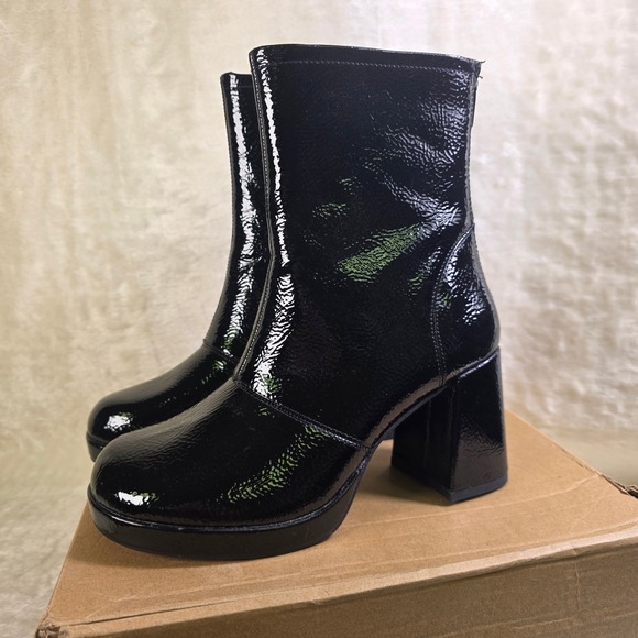 Journee Collection Shoes - Journee Collection Platform Ankle Boots Black Patent Block Heel Womens 8 NEW
